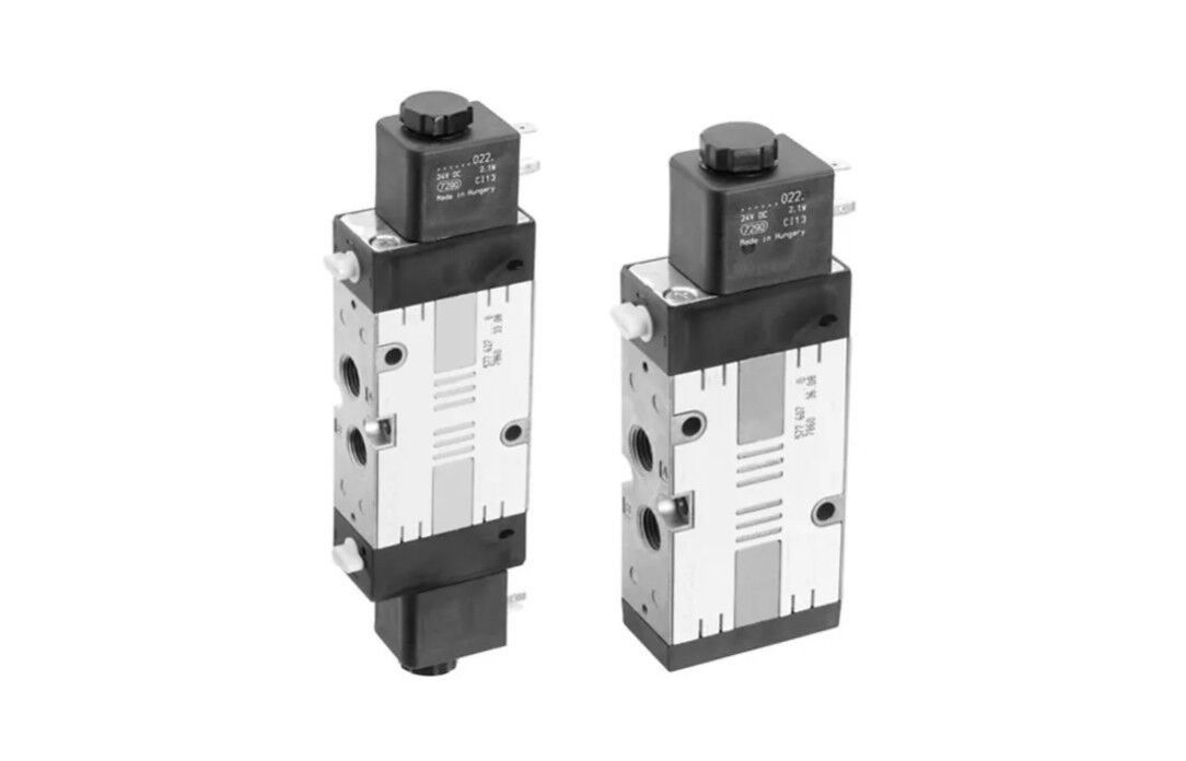 AVENTICS CD07 Series 5/2 Monostable Electric Directional Control Valve with 230V AC and IP65 Protection